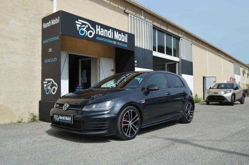 Vend Volkswagen Golf GTD amenagéé pour personne paraplégique avec combiné accélérateur - frein à gâchette sur Marseille dans les Bouches du Rhône