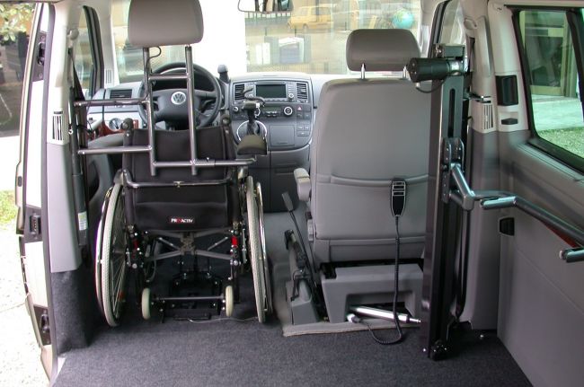Equipement de poste de conduite en fauteuil roulant sur Volkswagen T5, Transporter, Multivan, Caravelle sur Marseille