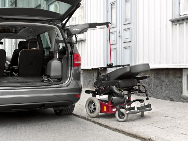 Aménagement de voiture pour le transfert et transport de personnes handicapées