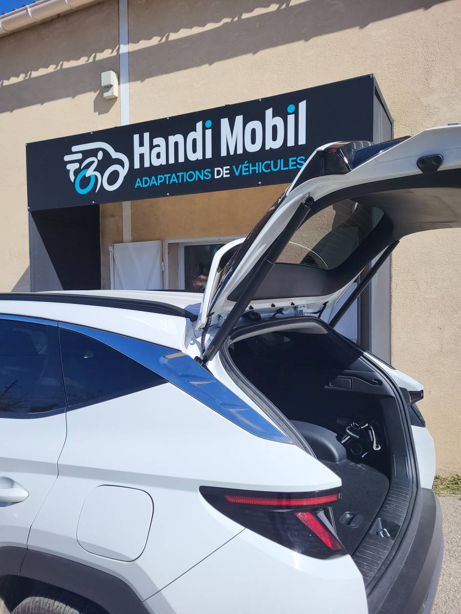 Automatisation de hayon sur HYUNDAI TUCSON par système de motorisation des vérins sur Marseille dans les Bouches du Rhône