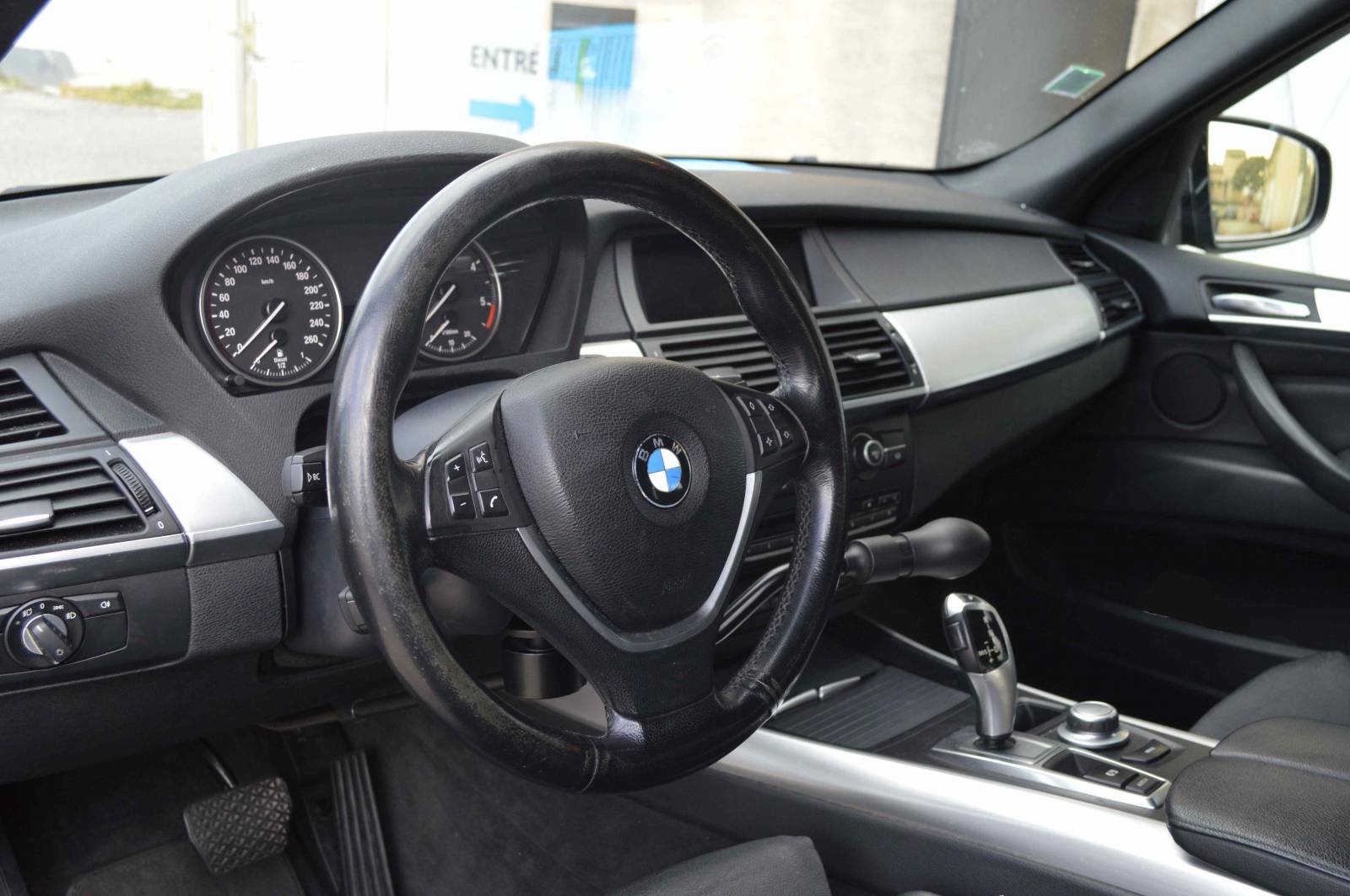 HANDI MOBIL EQUIPEMENT VEHICULE HANDICAPE MARSEILLE AVEC GACHETTE FREIN