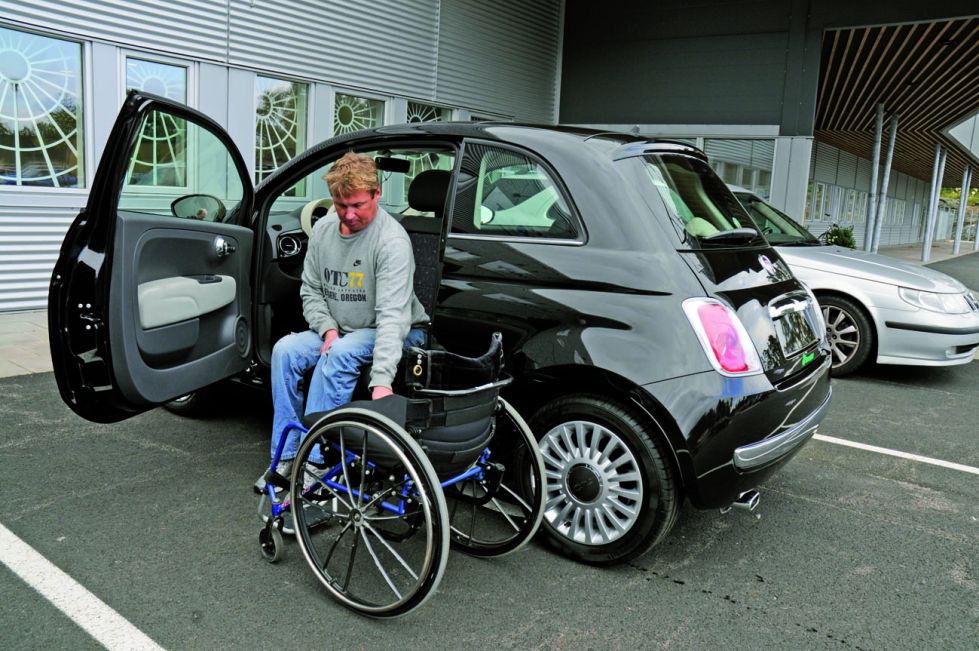 Installation de siège pivotant pour transfert de personne handicapée ou PMR Aix-en-Provence