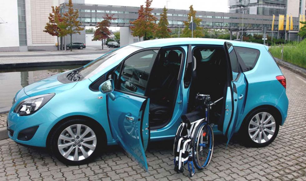 Robot chargeur portières antagonistes opel Meriva