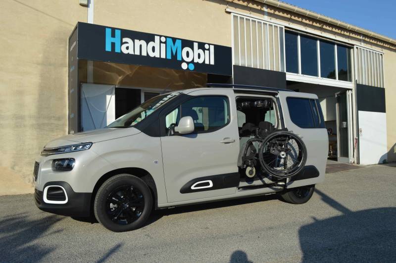 Équipements de véhicules pour personnes handicapées en Région PACA, Bouches du Rhône : Marseille, Aix-en-Provence, Toulon, Avignon, Nîmes, Gard, Vaucluse, Var