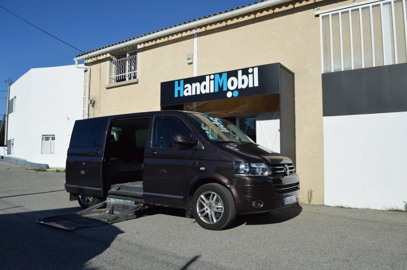 VW MULTIVAN COURT CARAT