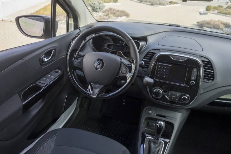 anneau cercle cerceau accélérateur sous le volant K4