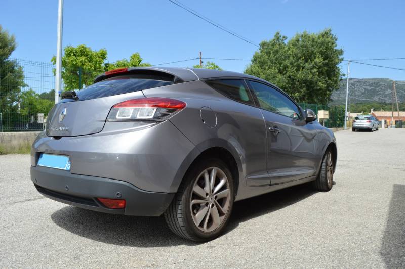 RENAULT MEGANE OCCASION HANDICAP MARSEILLE